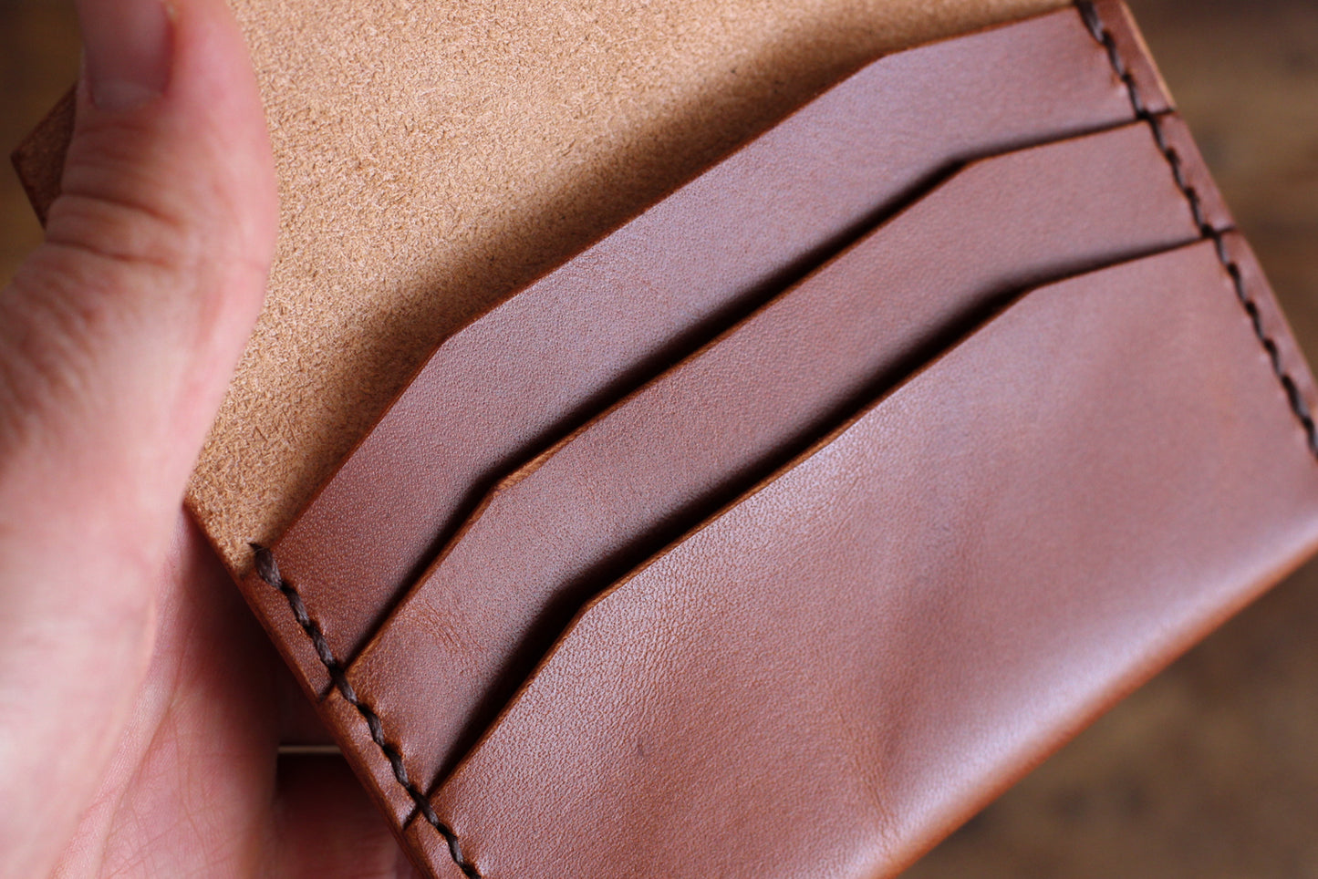 Składany Portfel na Karty - Minimalistyczny i Funkcjonalny | Ursus Maxymus Leatherworks